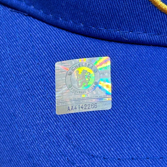 Chelsea FC Strapback Hat - Picture 5 of 8